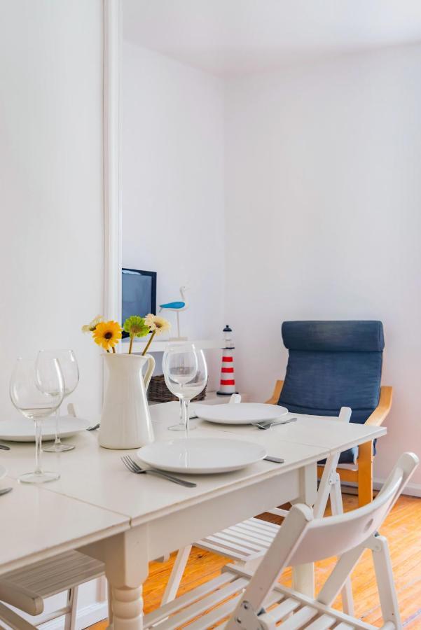 2Br At Chiado Historical Heart Of Lisbon Apartment Екстериор снимка