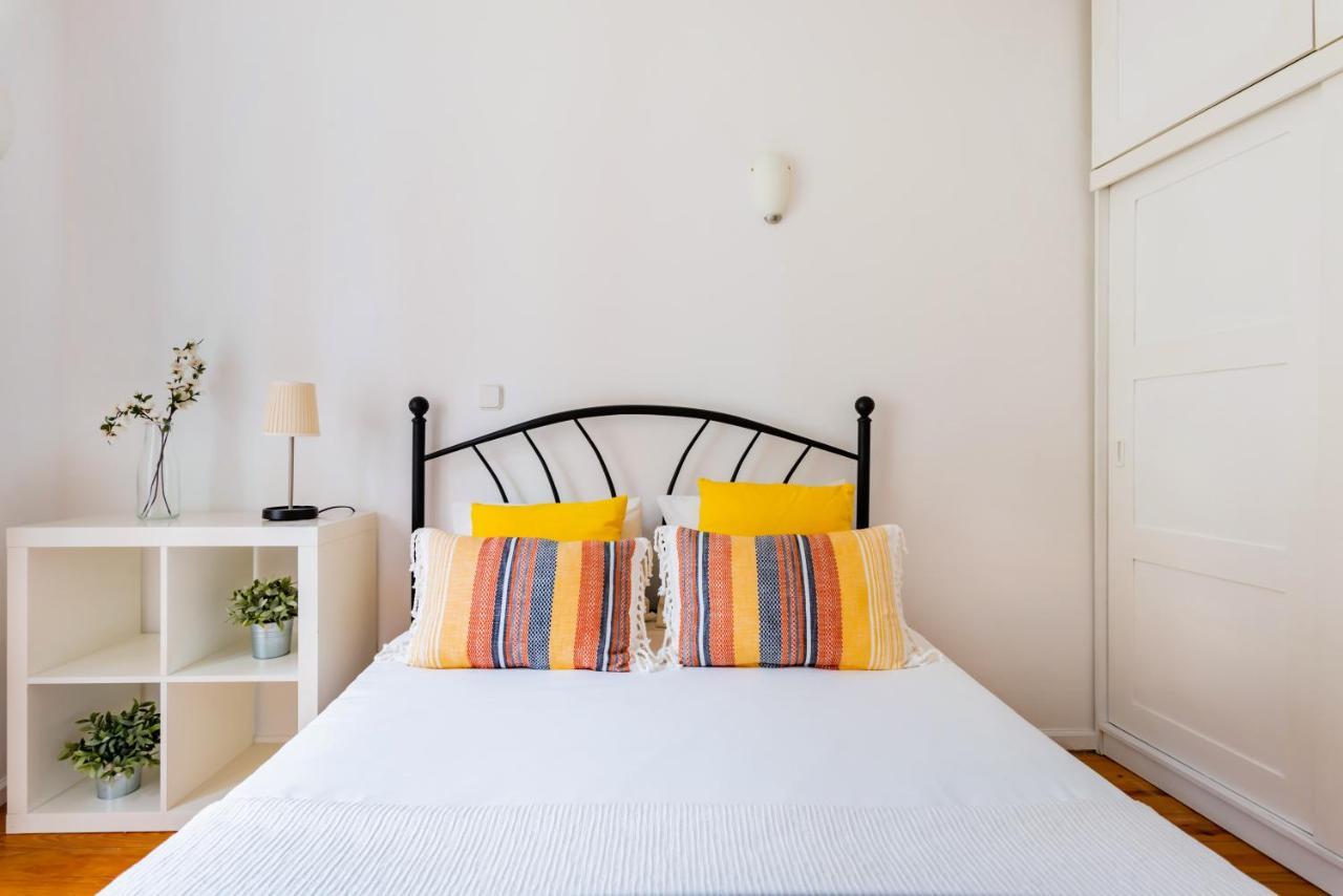 2Br At Chiado Historical Heart Of Lisbon Apartment Екстериор снимка